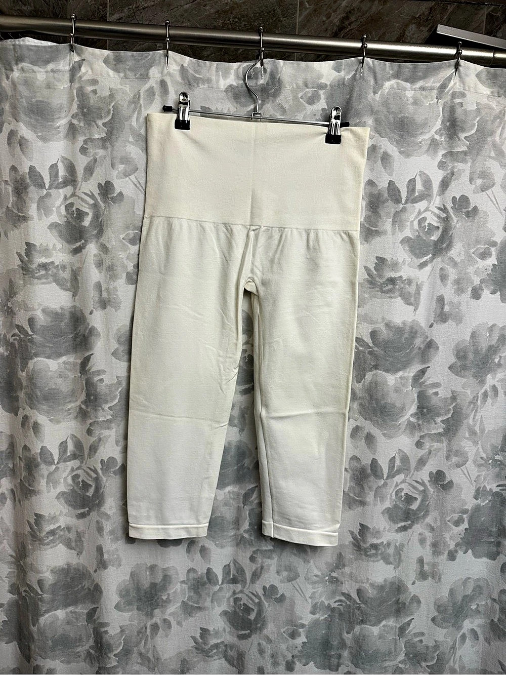 Soma capri Leggings in White Size Large